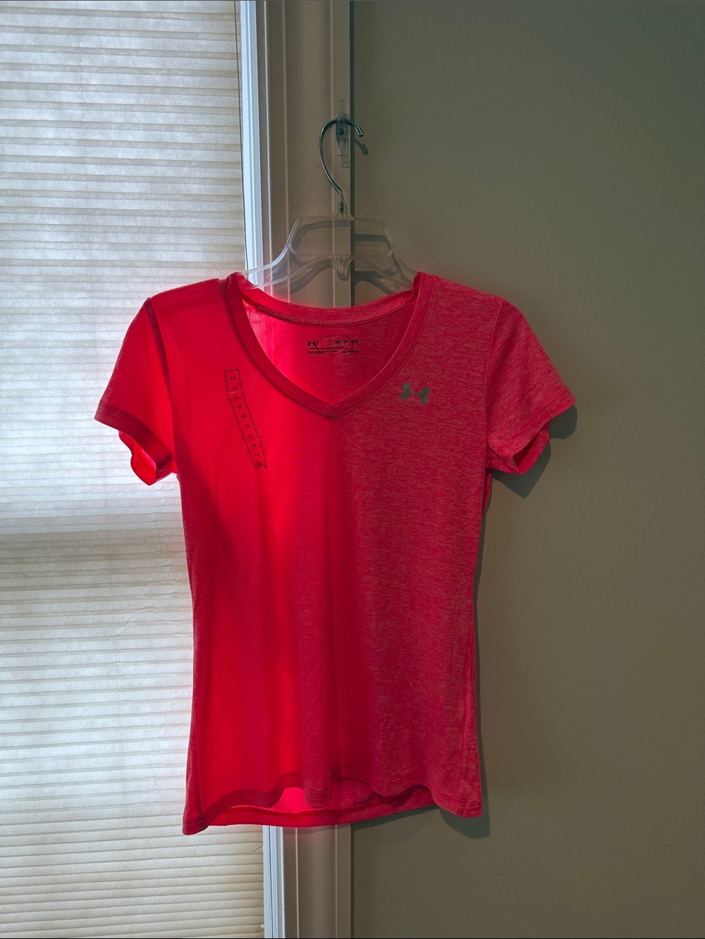 Under Armour Women’s Hot Pink V-Neck Short Sleeve Tee